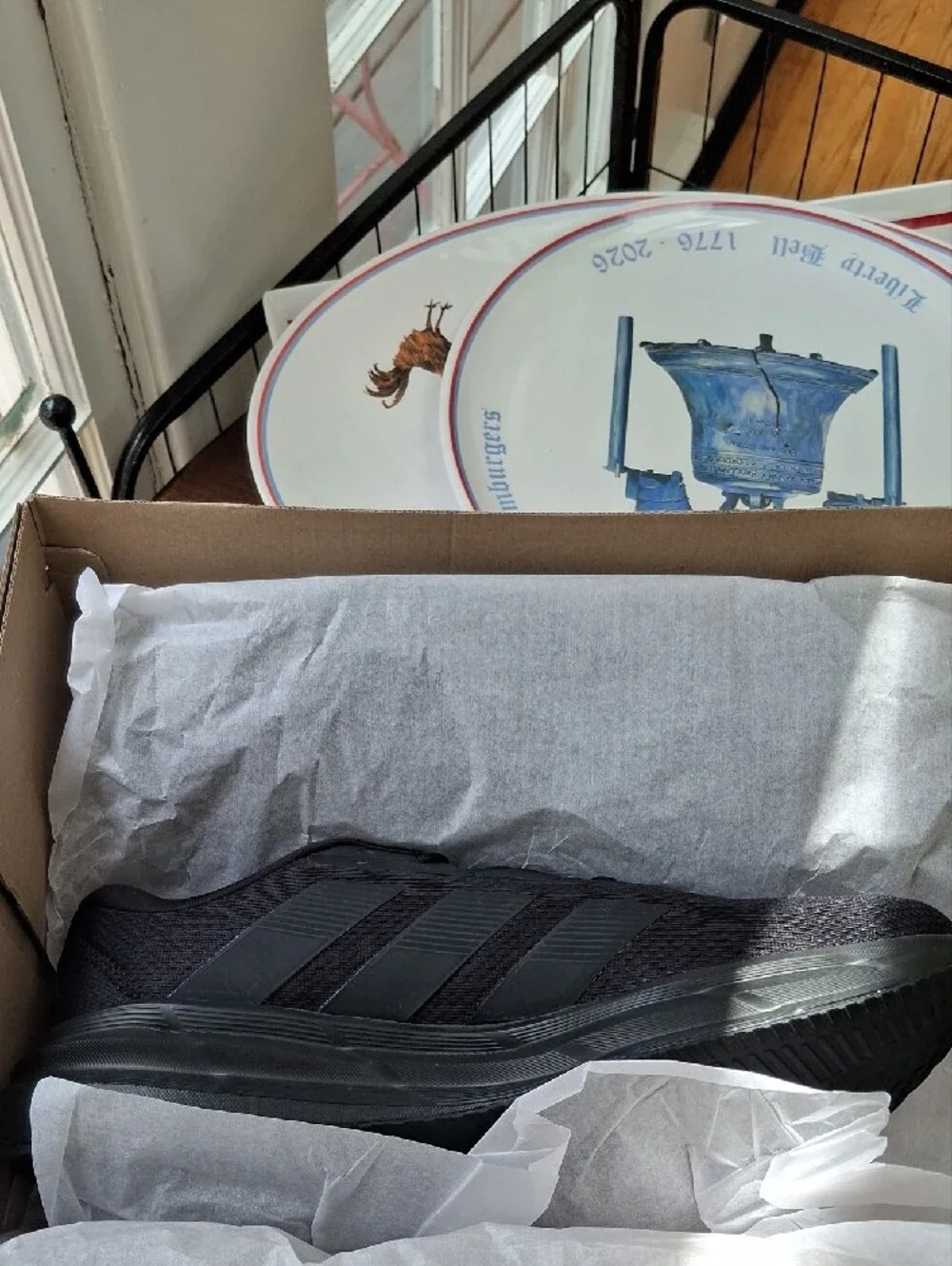 adidas Men's Black Low-Top Mesh Running Sneaker